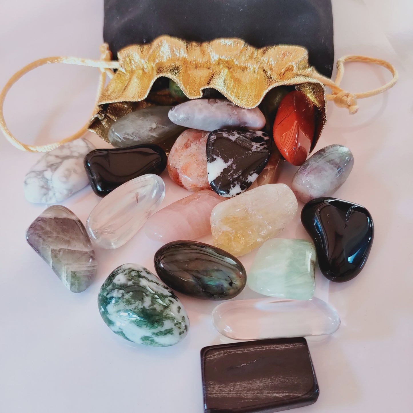 L'Oracle des pierres de l'Arbre - Oracle psychogénéalogique complet + coffret pyrogravé