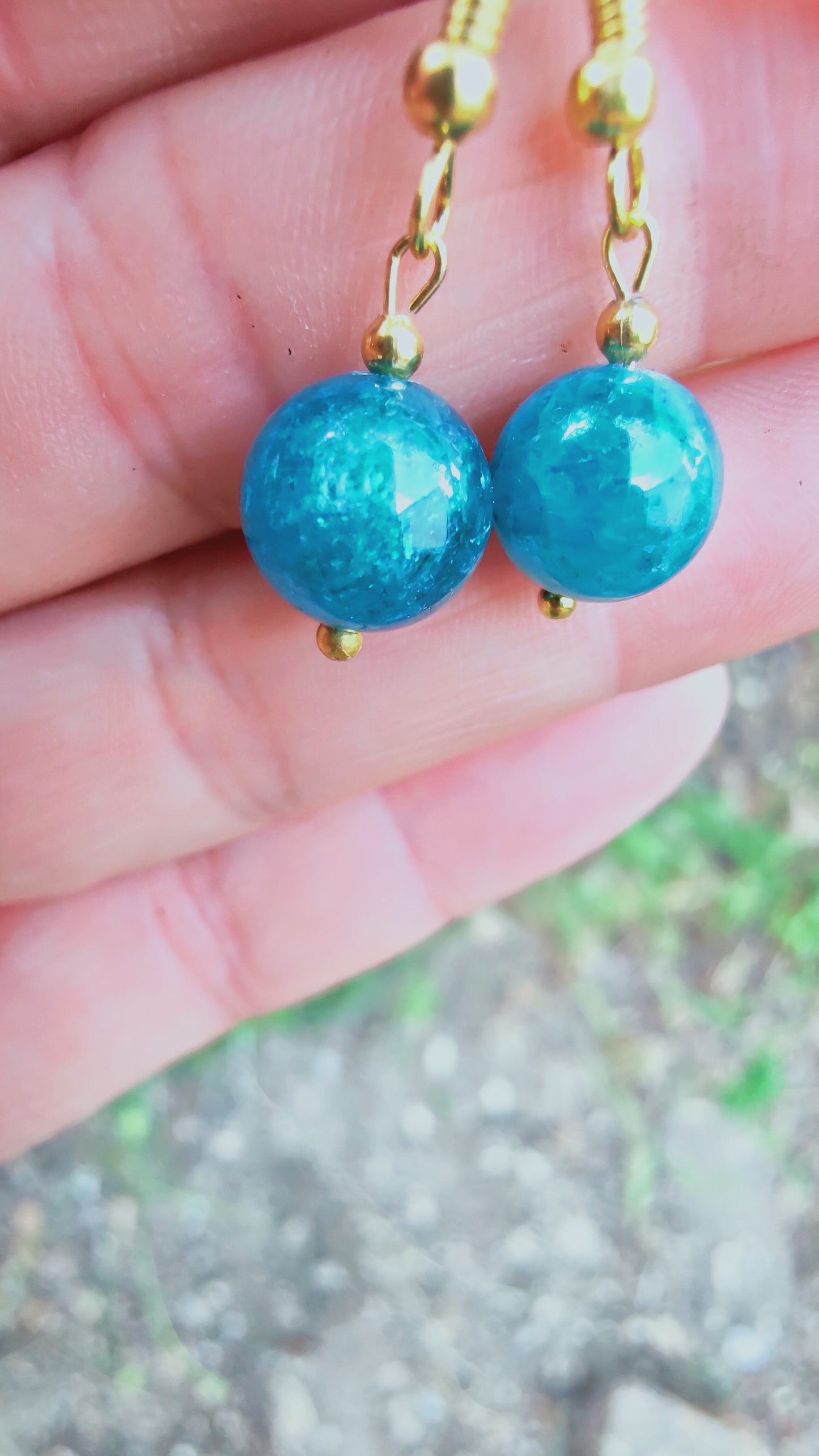 Perles de COLLECTION: Boucles d'oreille en Apatite