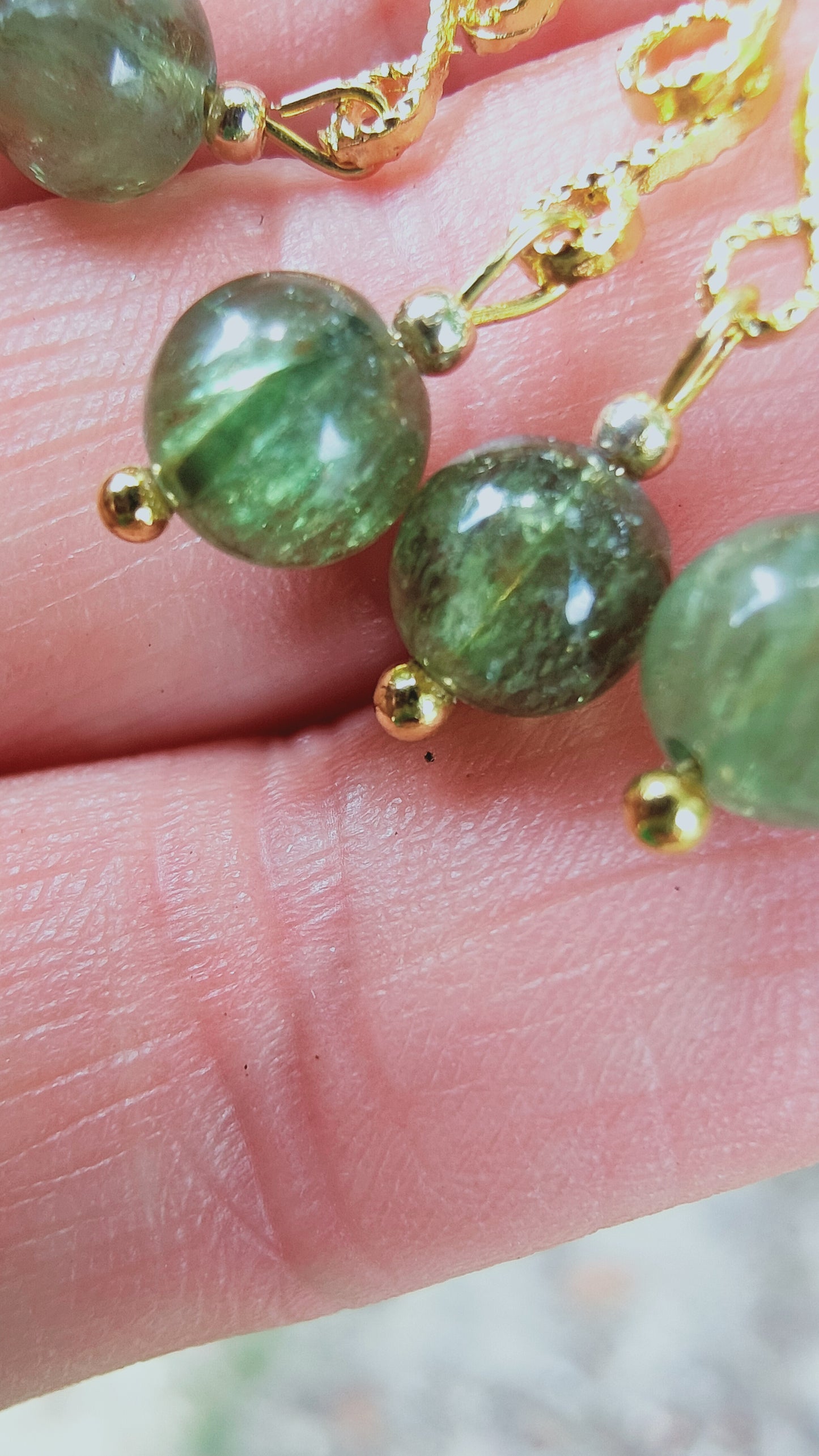 Perles de COLLECTION: Boucles d'oreille en Cyanite et Apatite verte