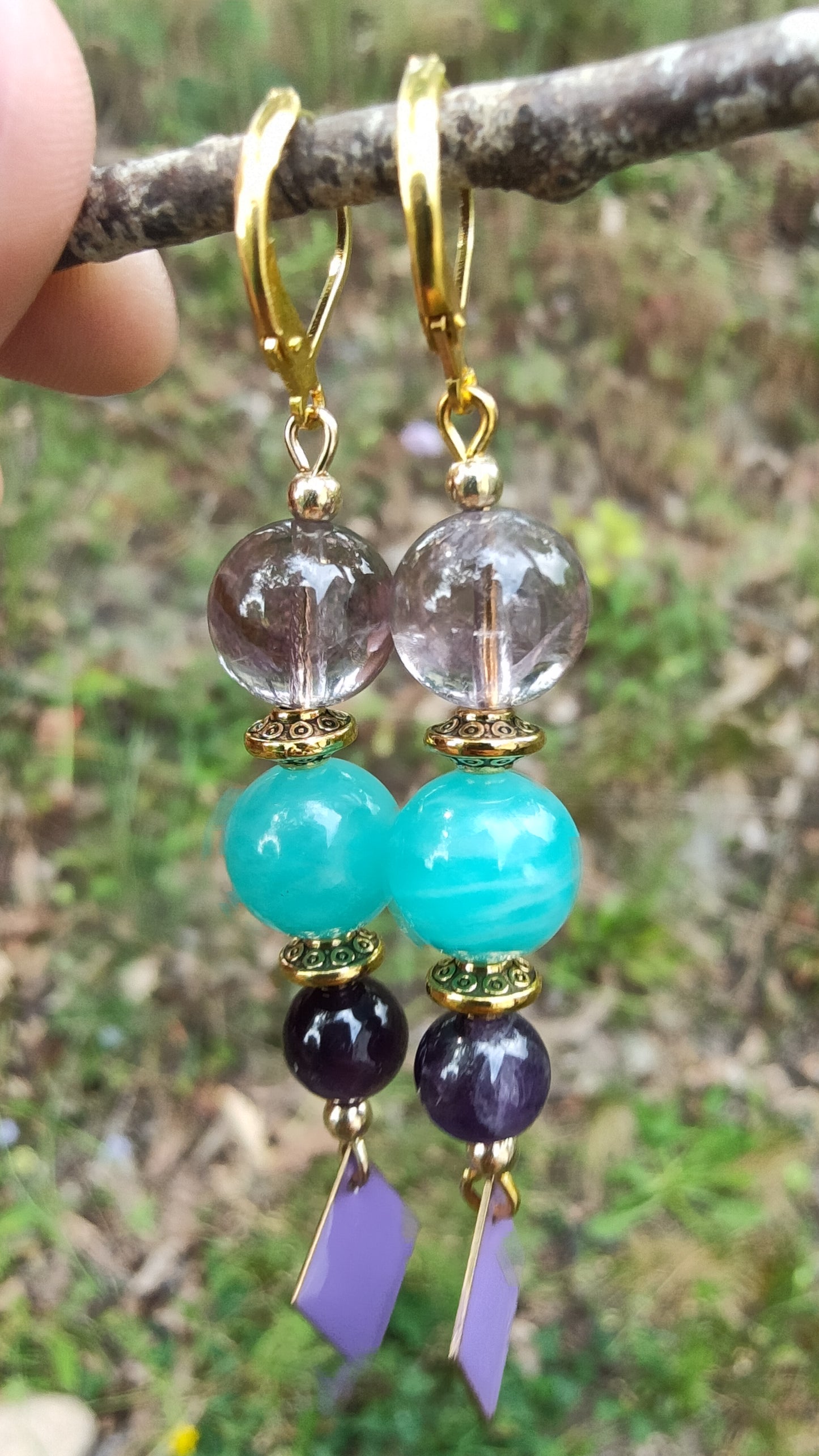 Perles de COLLECTION: Boucle d'oreille en Amethyste et Amazonite