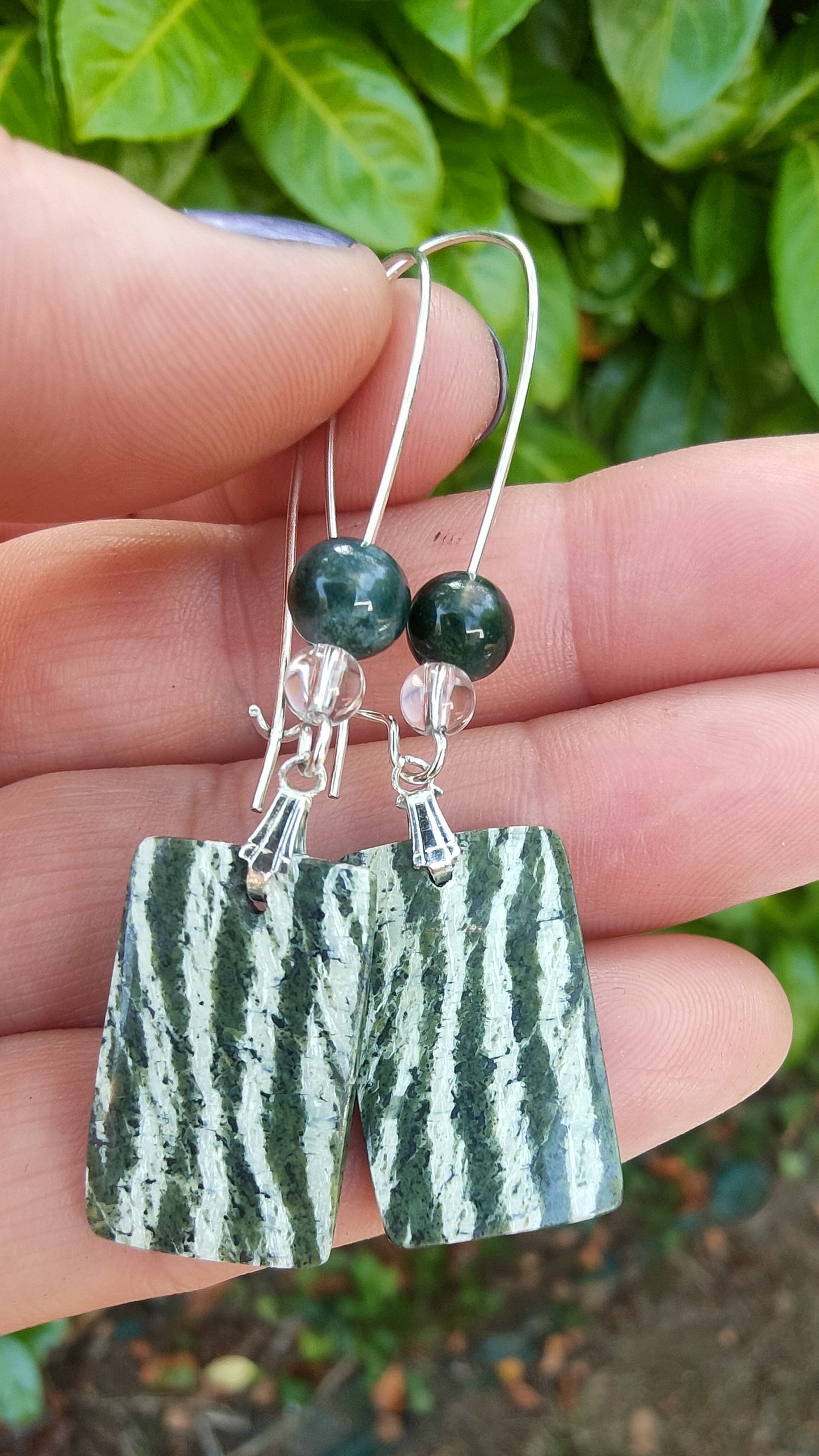 Boucles d'oreille en Chrysotile, cristal de roche et agate arbre