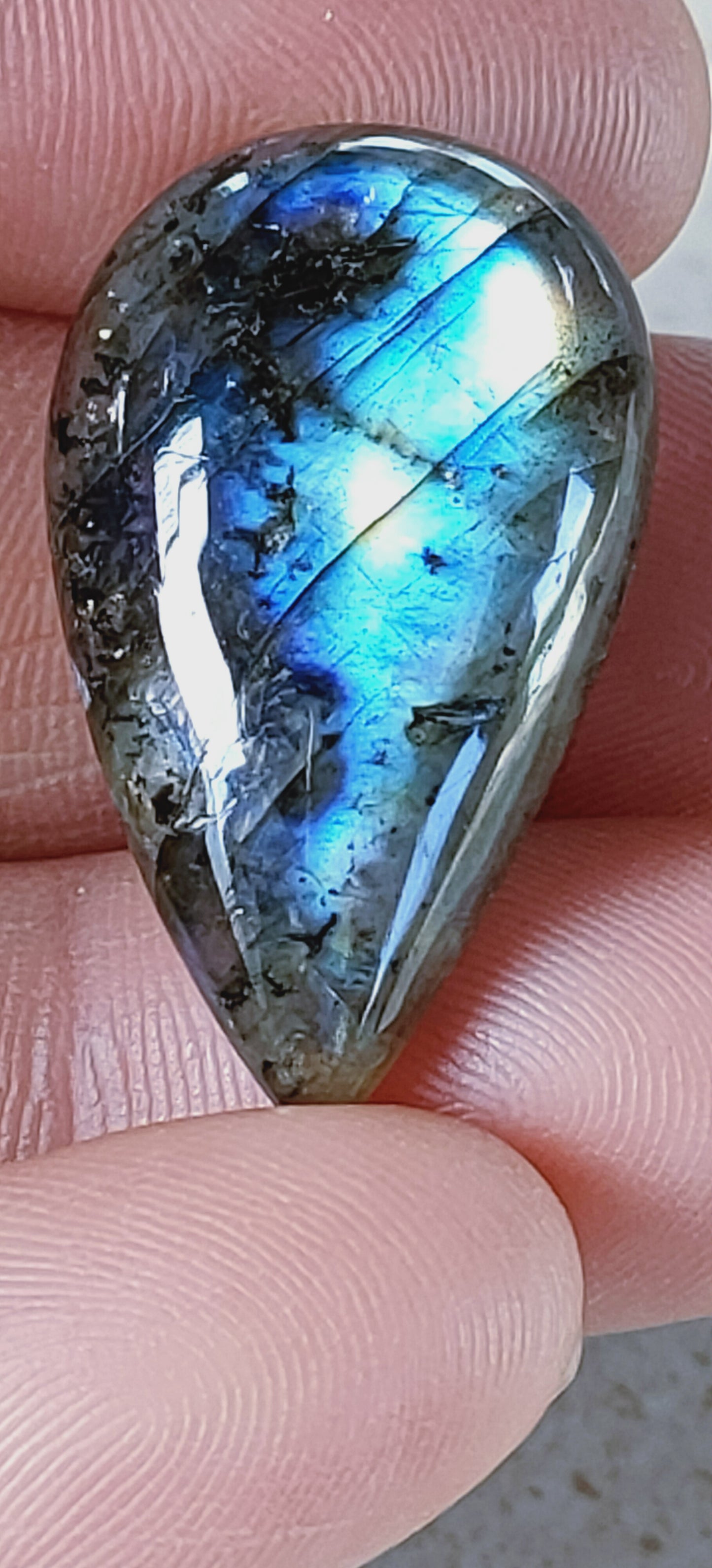 1 cabochon en Labradorite pour la création