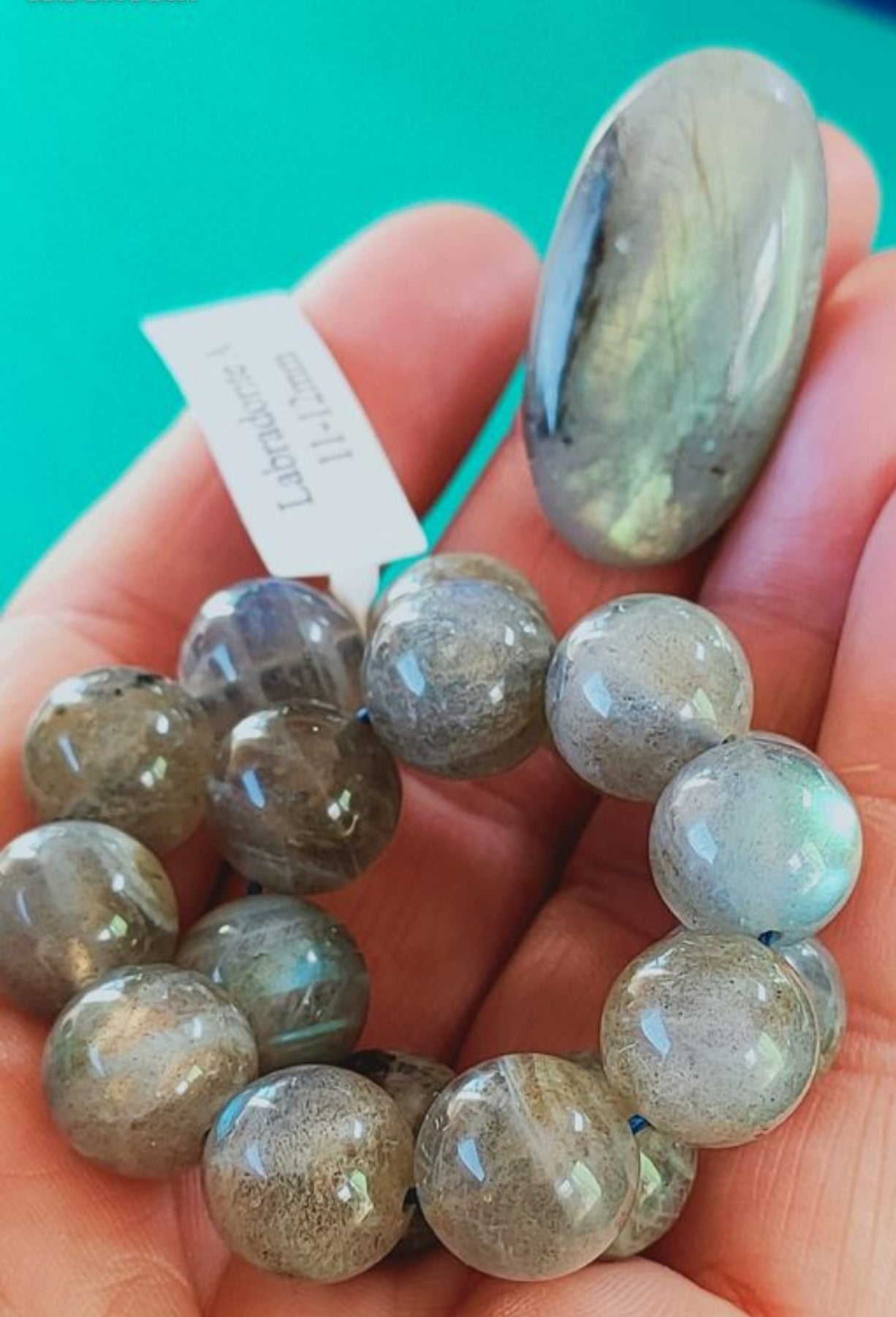 1 bracelet en Labradorite et son galet