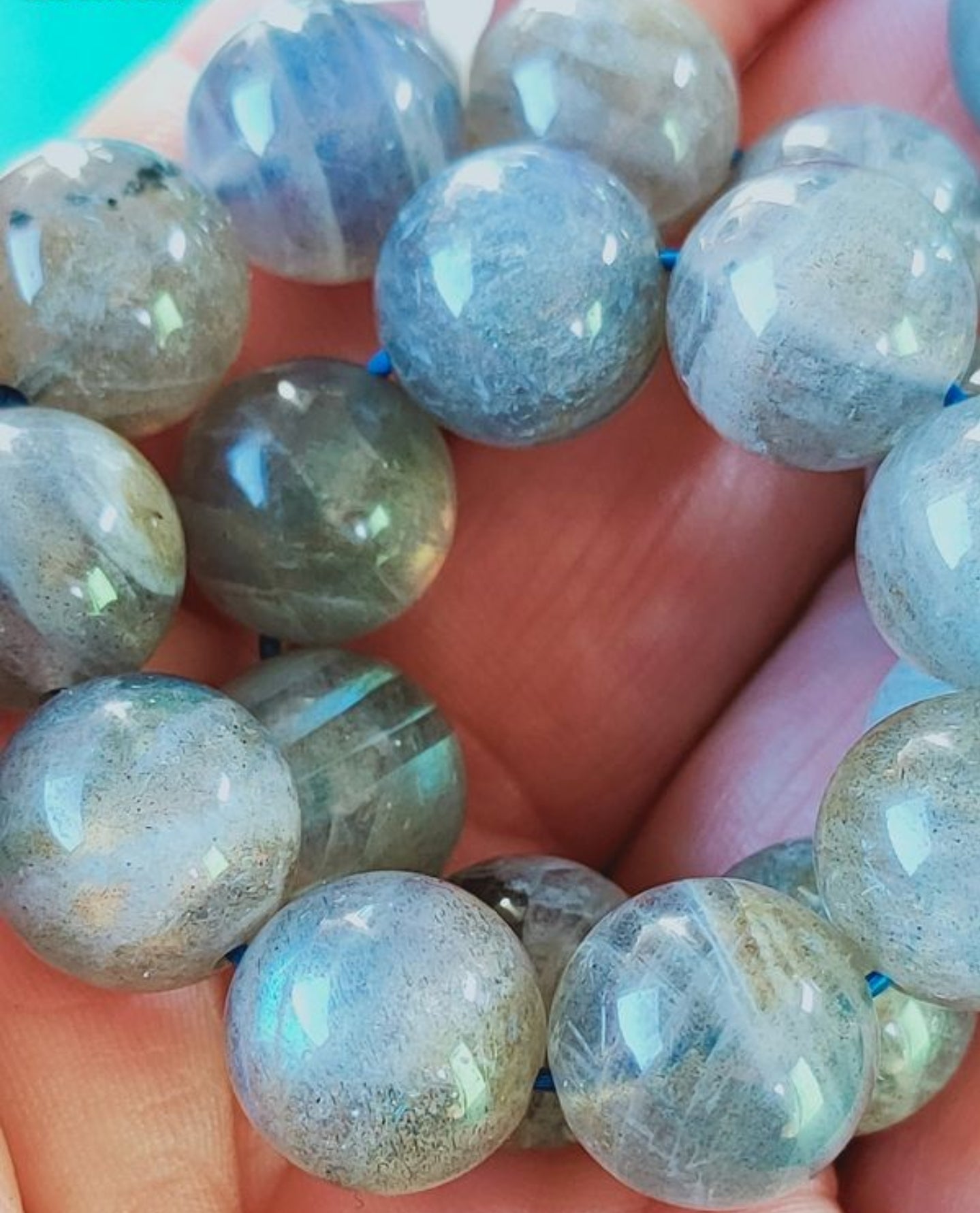 1 bracelet en Labradorite et son galet