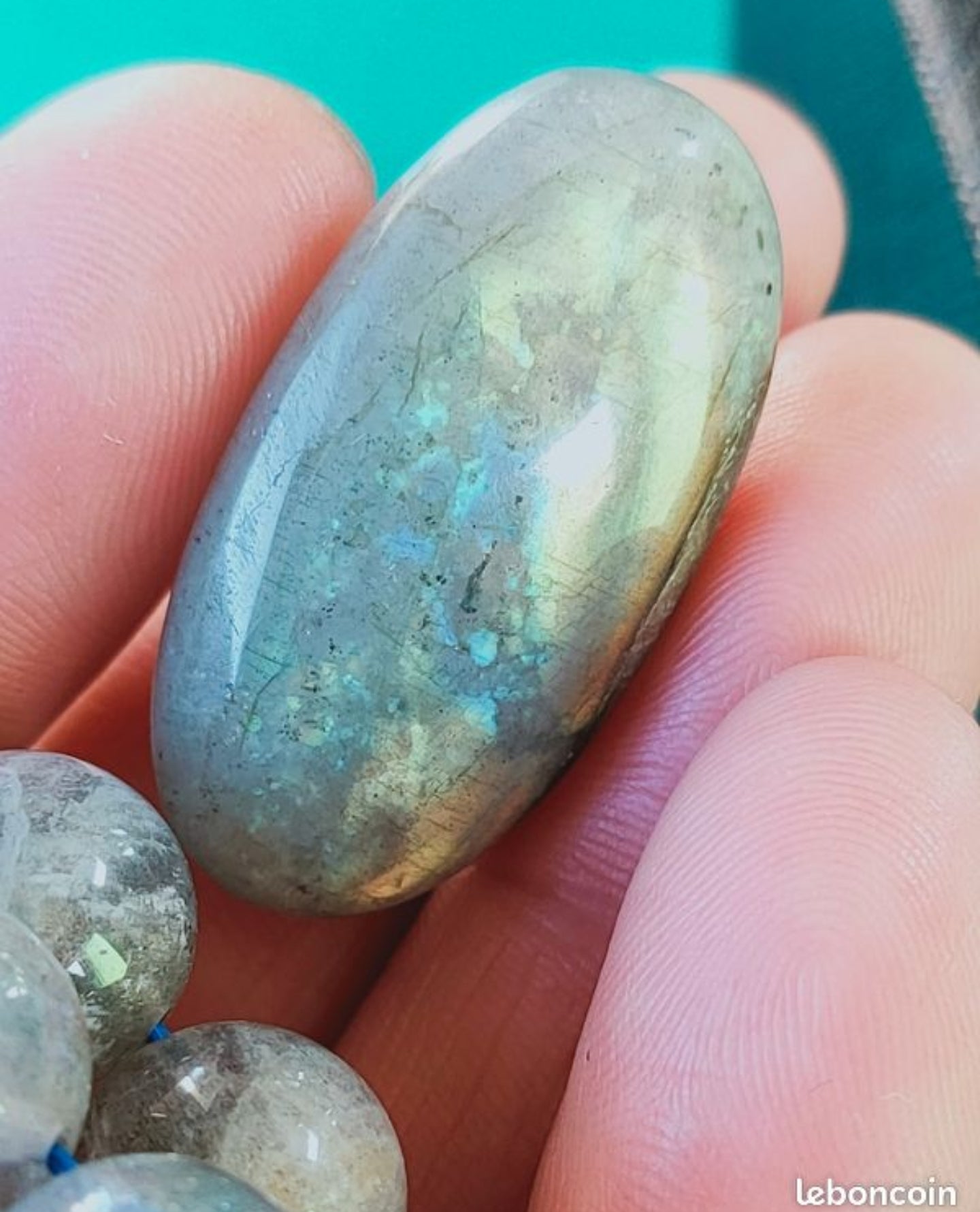 1 bracelet en Labradorite et son galet