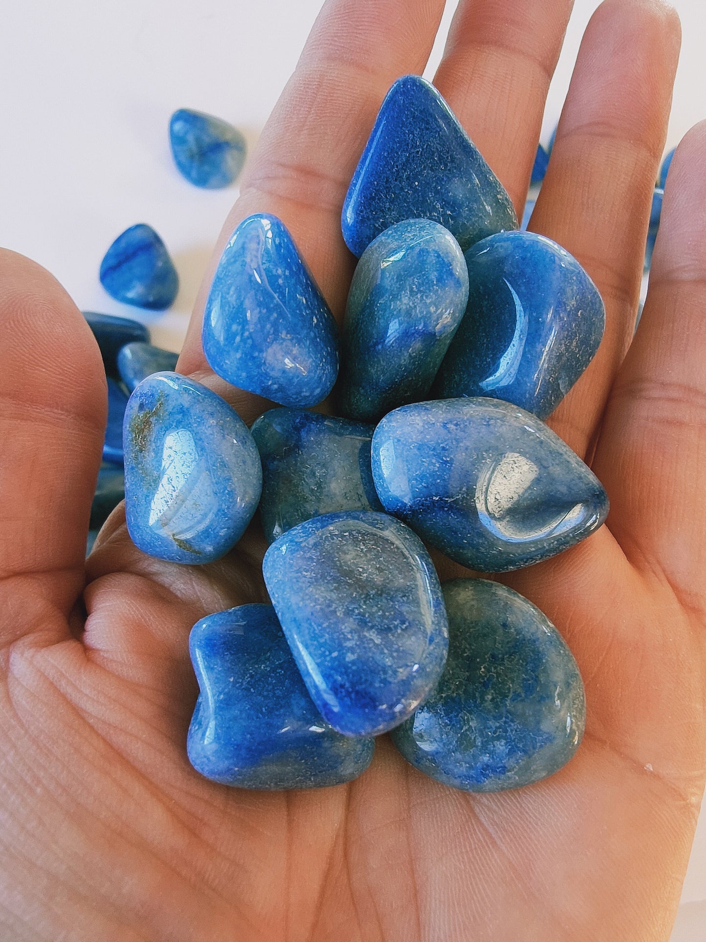 Quartz bleu - Pierre roulée - Taille au choix