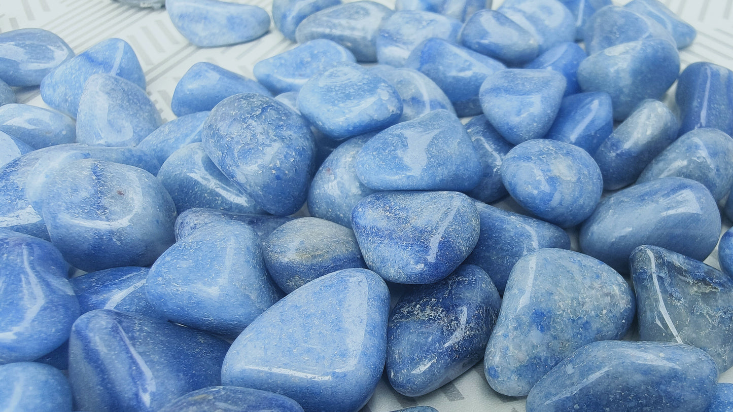 Quartz bleu - Pierre roulée - Taille au choix