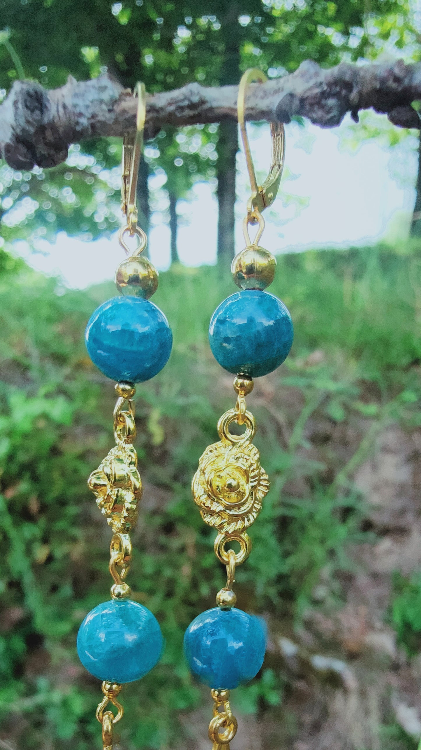 Perles de COLLECTION: Boucles d'oreille en Apatite