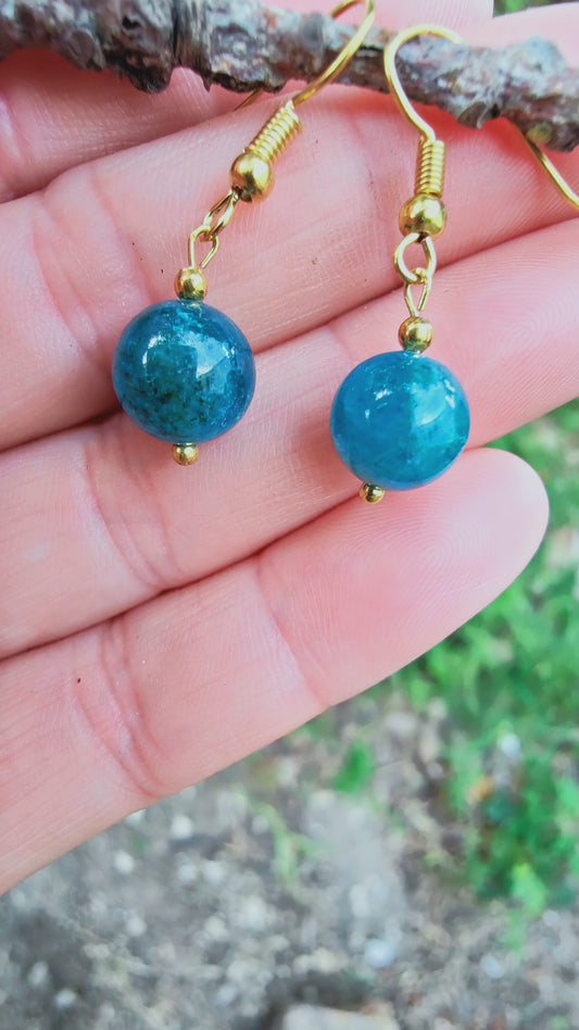 Perles de COLLECTION: Boucles d'oreille en Apatite