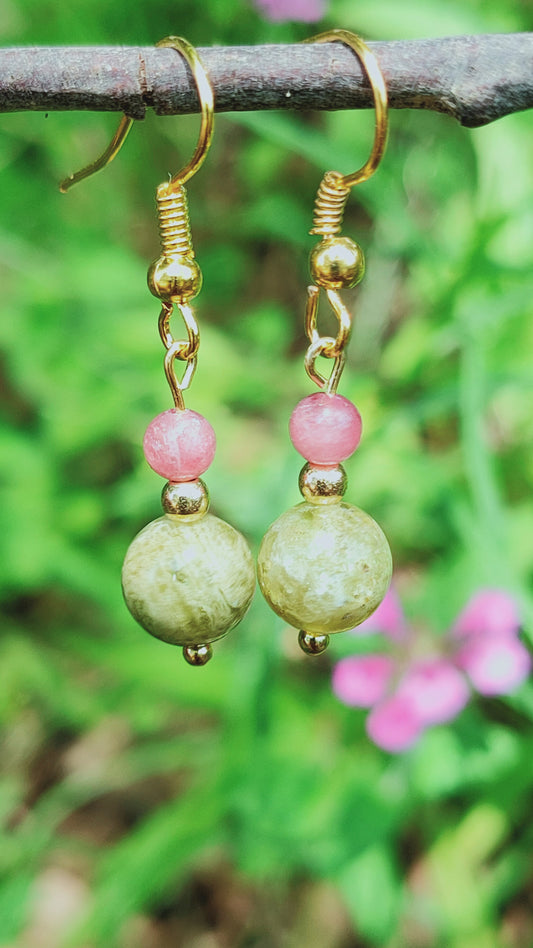 Boucles d'oreille en Grenat vert et Tourmaline rose