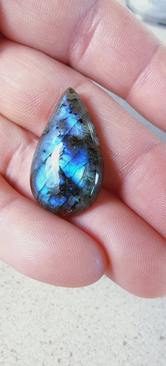 1 cabochon en Labradorite pour la création