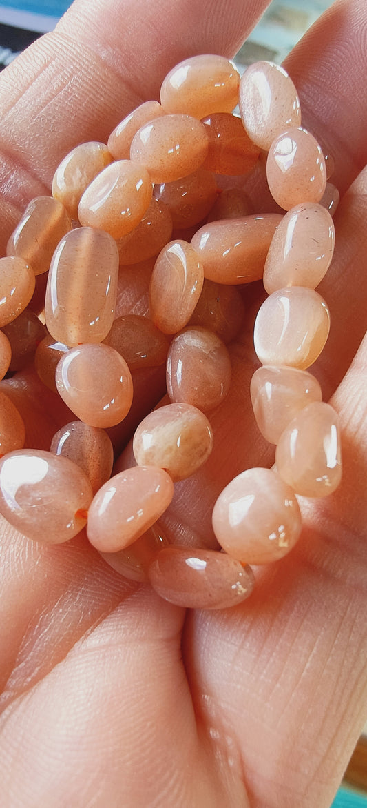 Perle Olive en Pierre de lune Pêche 6/8 mm - à l'unité