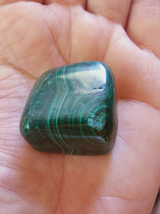 Malachite du Congo - Pierre roulée - Qualité AA - Environ 30 mm (1 angle râpé)