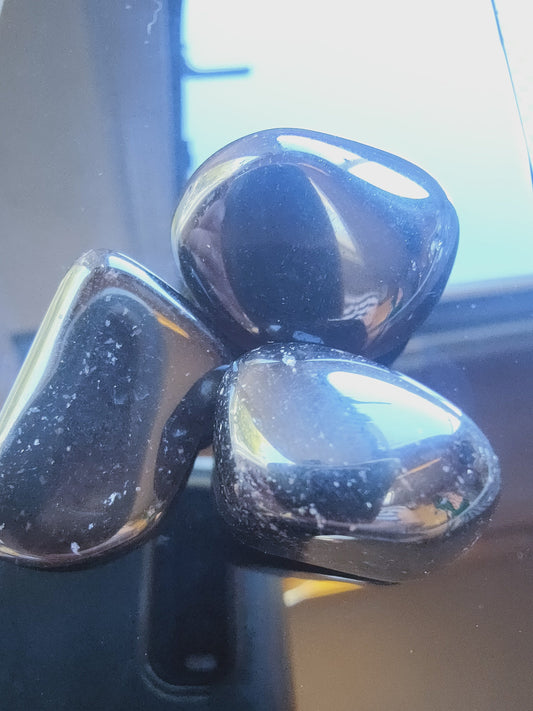 Obsidienne larme d'apache des US - Pierre roulée - Qualité A - Environ 25 mm