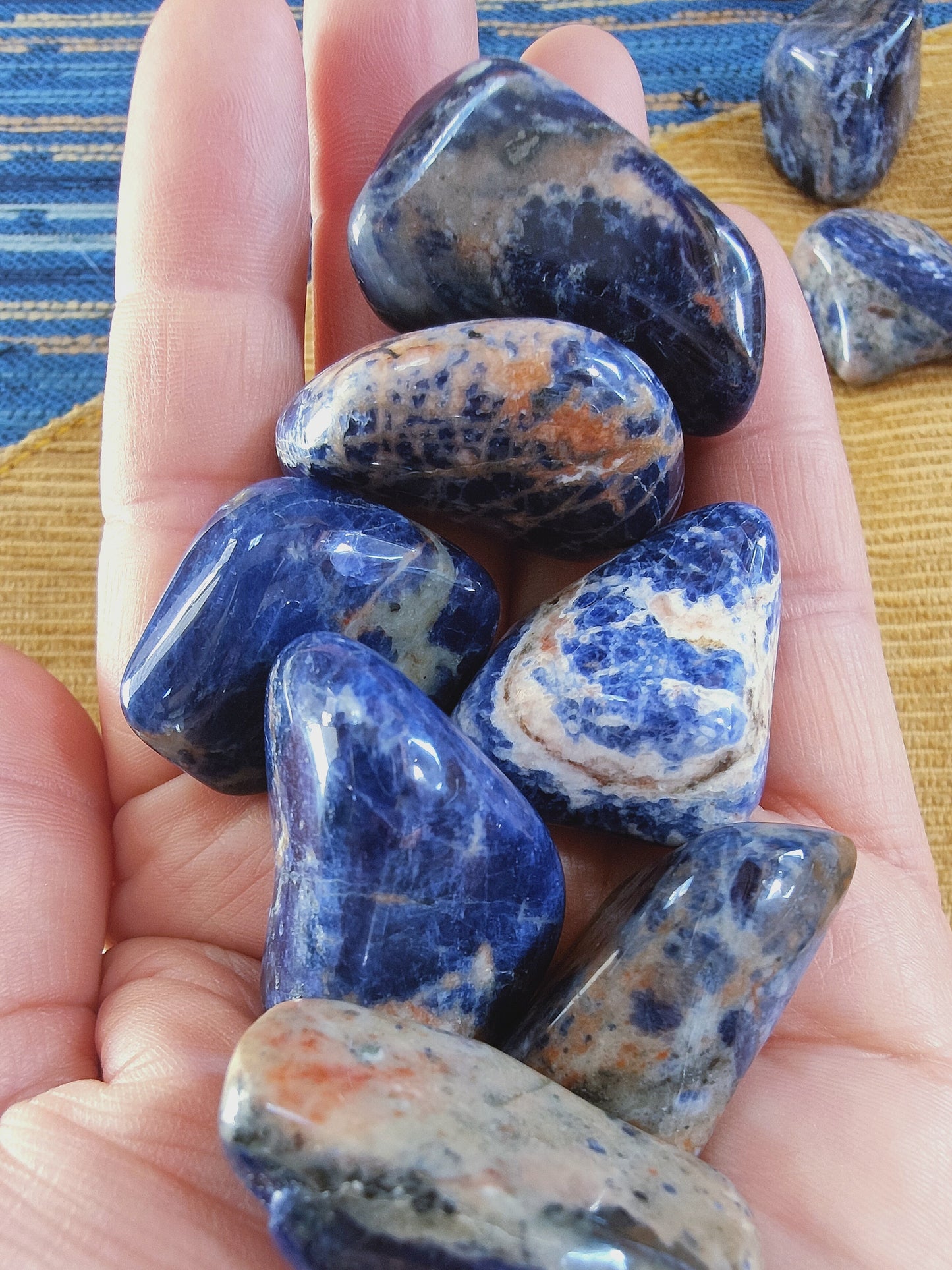 Sodalite orange de Namibie - Pierre roulée - Qualité A - Entre 30 à 40 mm