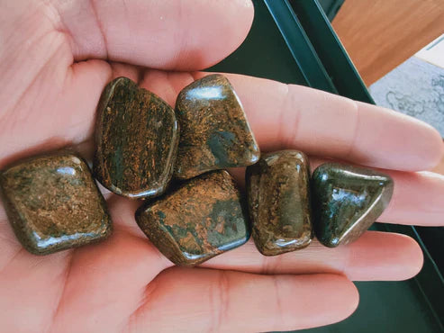 Bronzite - Pierre roulée - Qualité A - Taille au choix