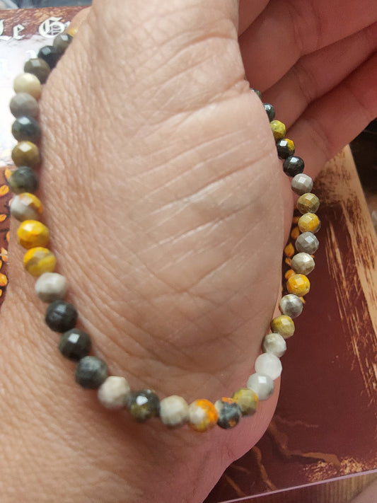 Bracelet en Jaspe Bumblebee  - perles facettées de 4 mm - qualité 💎💎💎💎💎💎💎