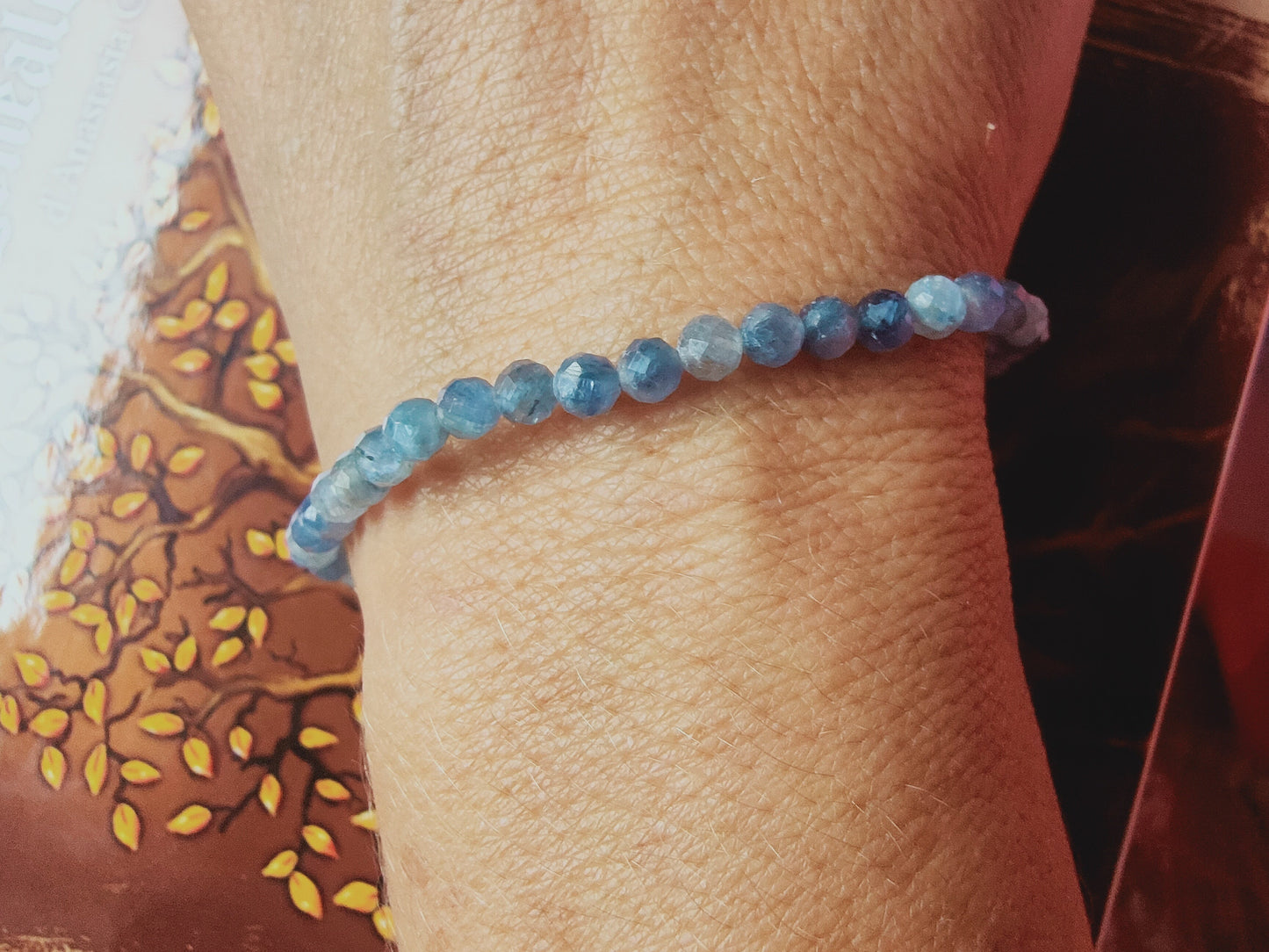 Bracelet en Cyanite bleue  - perles facettée de 4 mm - qualité 💎💎💎💎💎💎💎💎