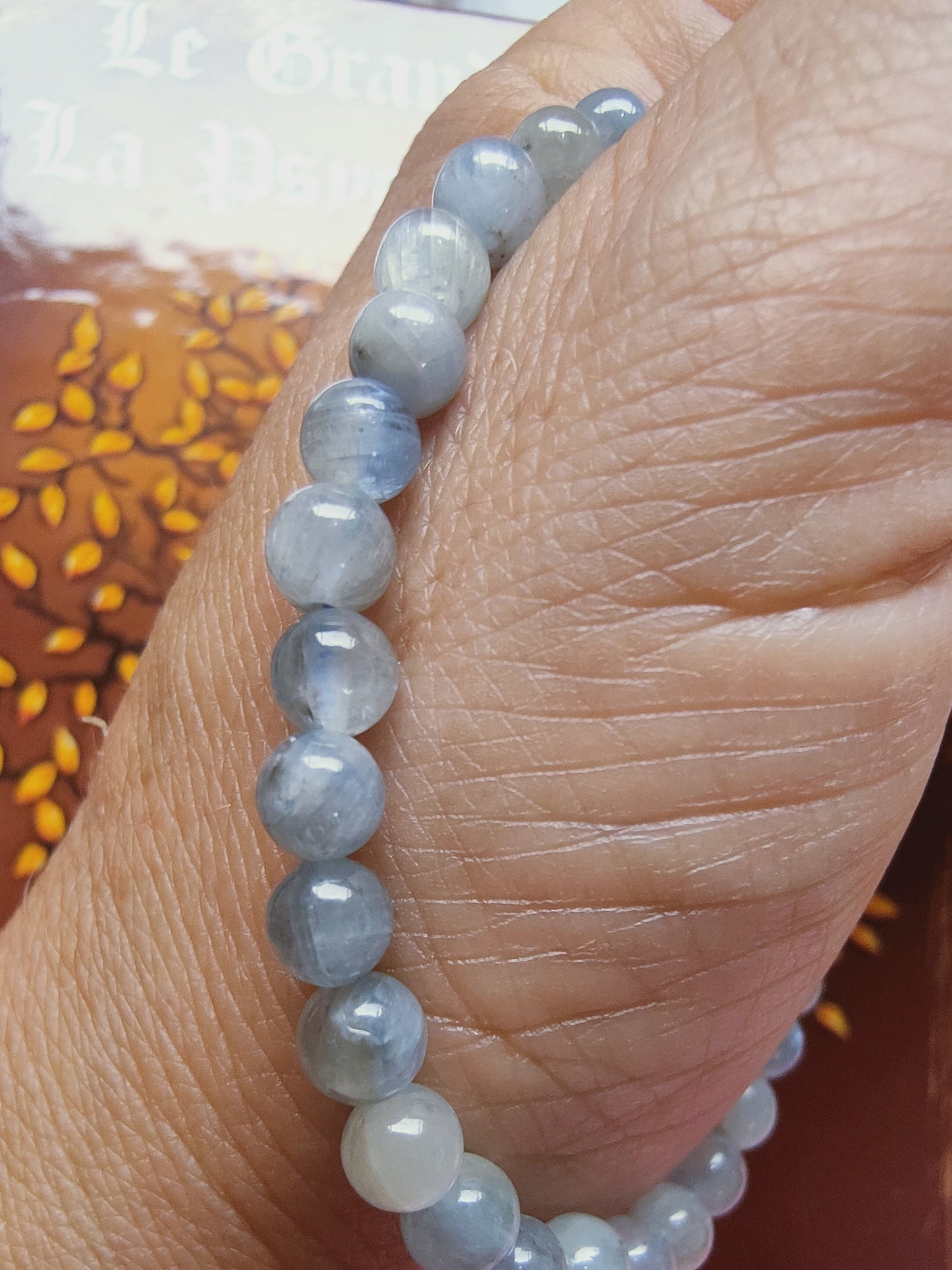 Bracelet en Cyanite bleue   - perles de 6 mm - qualité 💎💎💎💎